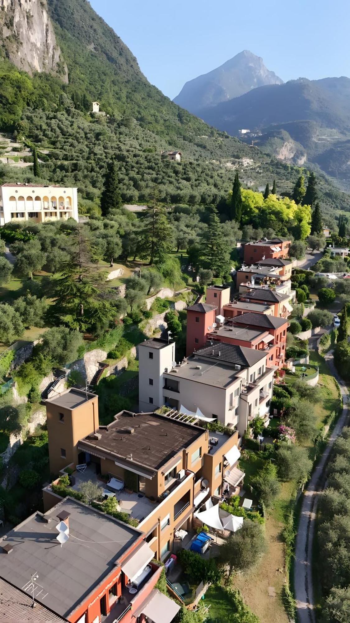 Casa Sara With Swimming Pool Apartment Riva del Garda Exterior photo